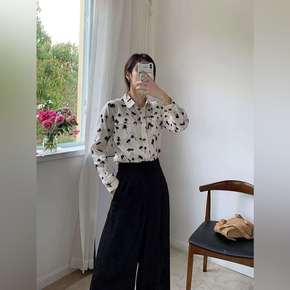 Long Sleeve Pointed Collar Dry Silk Shirt in Palm Tree Print - Picture 2 of 10